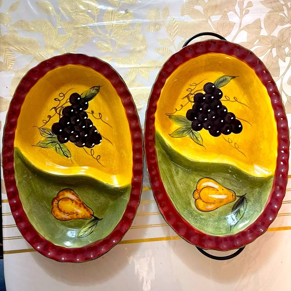 Set Of 2 Lorren Home Trends Medley Collection 12x8 Hand Painted Ceramic Plates